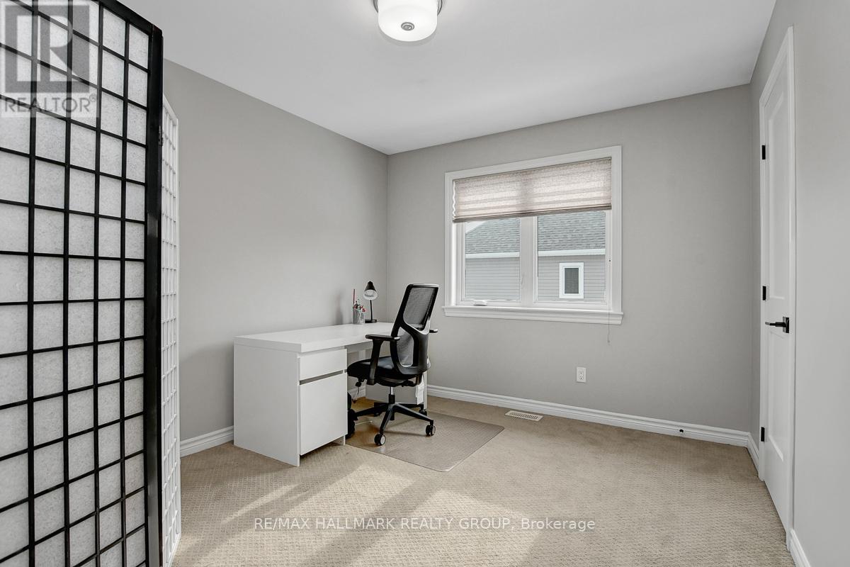 594 Baie Des Castors Street