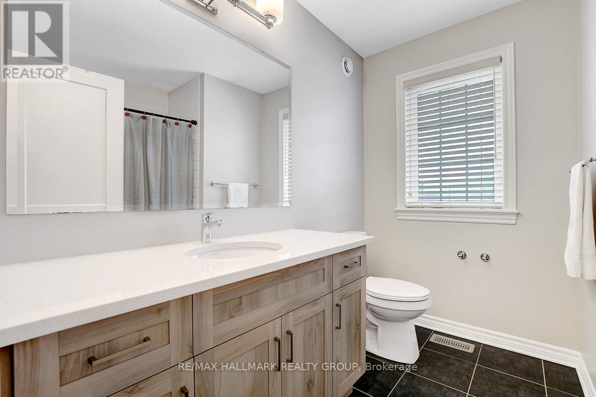 594 Baie Des Castors Street