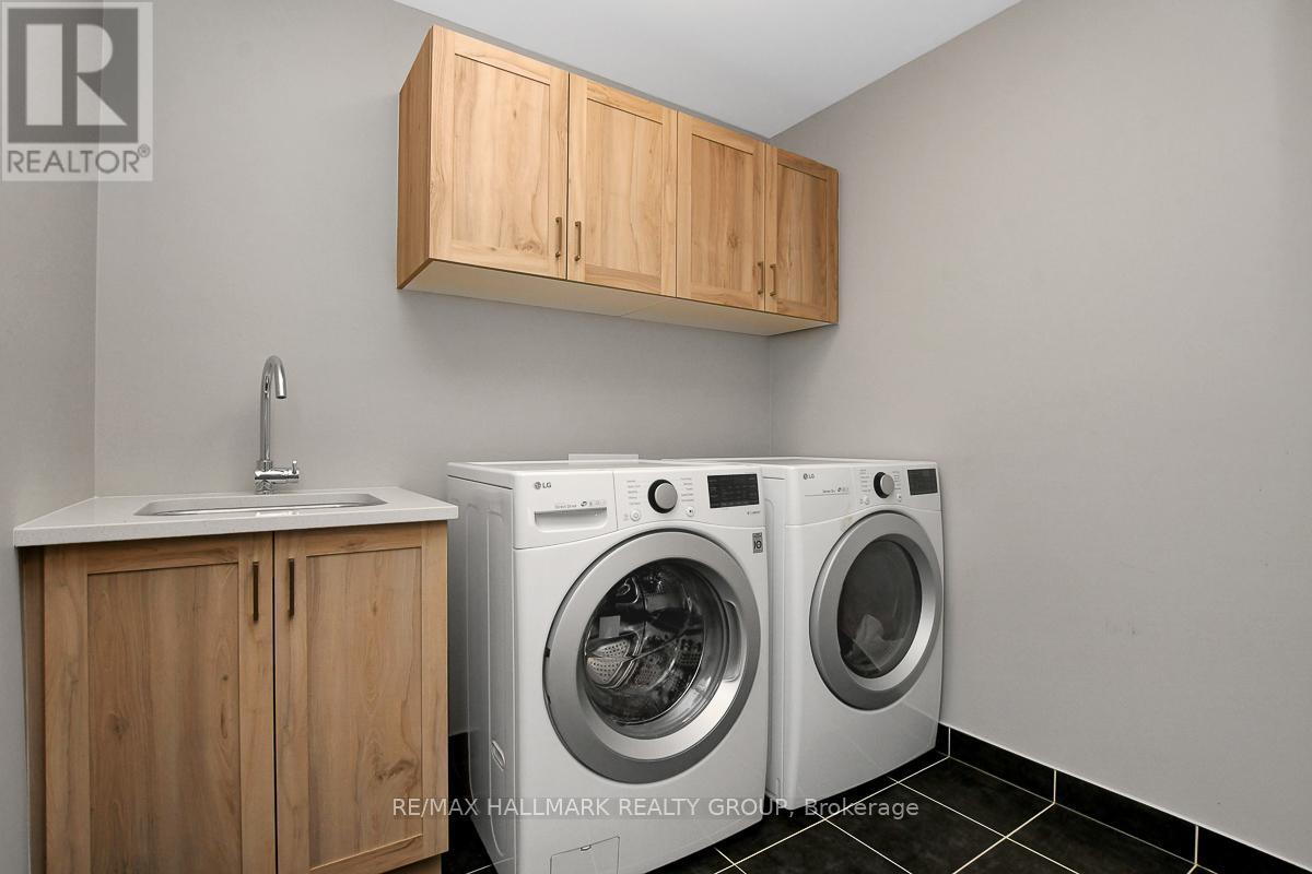 594 Baie Des Castors Street