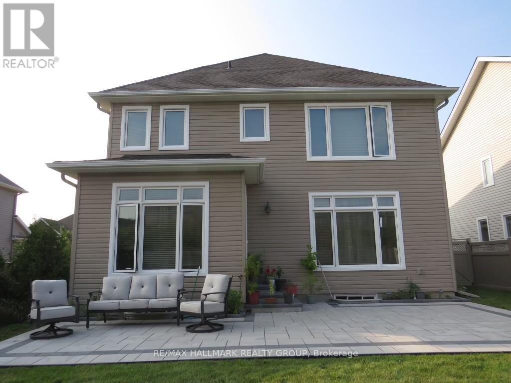 594 Baie Des Castors Street