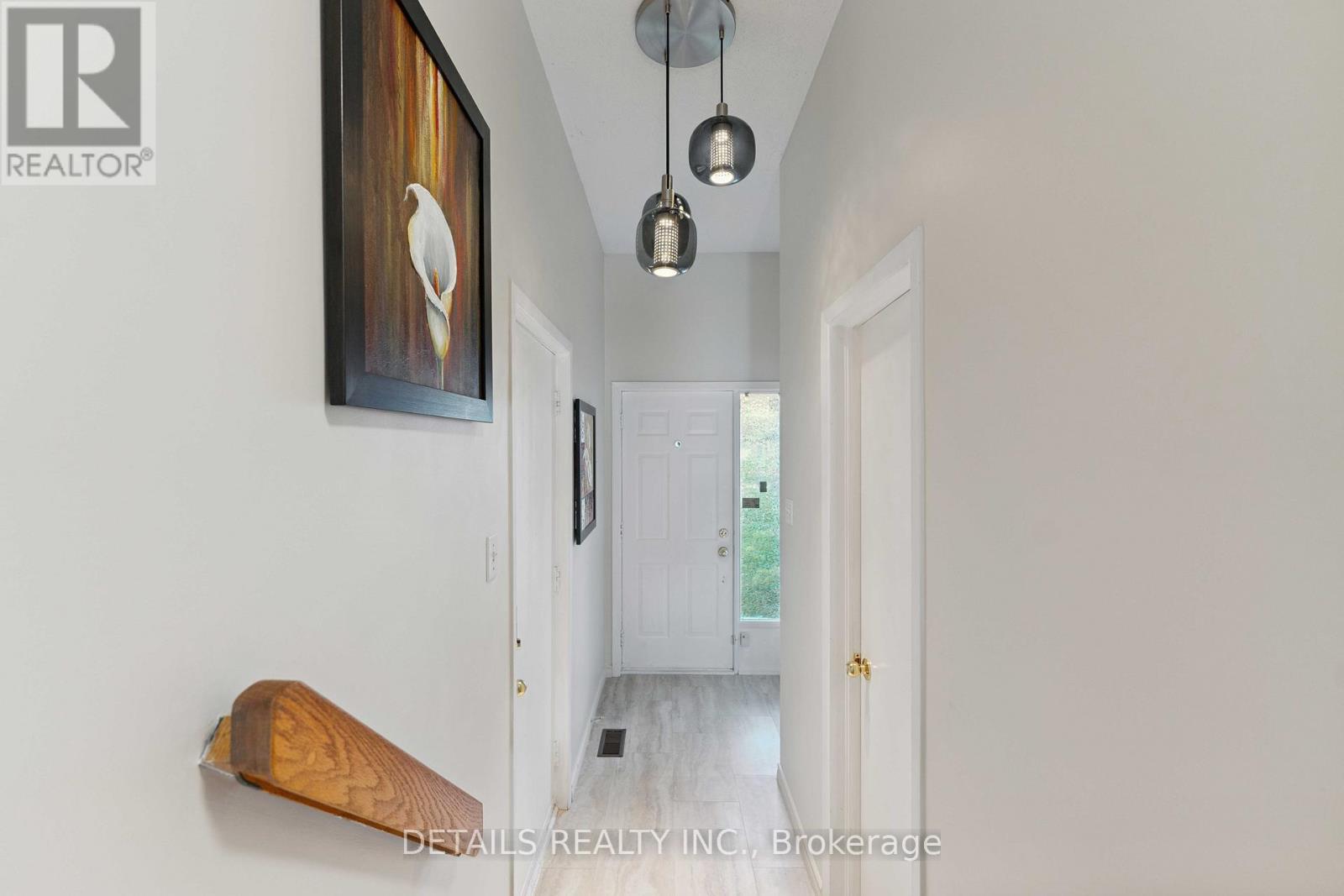 1537 Briarfield Crescent