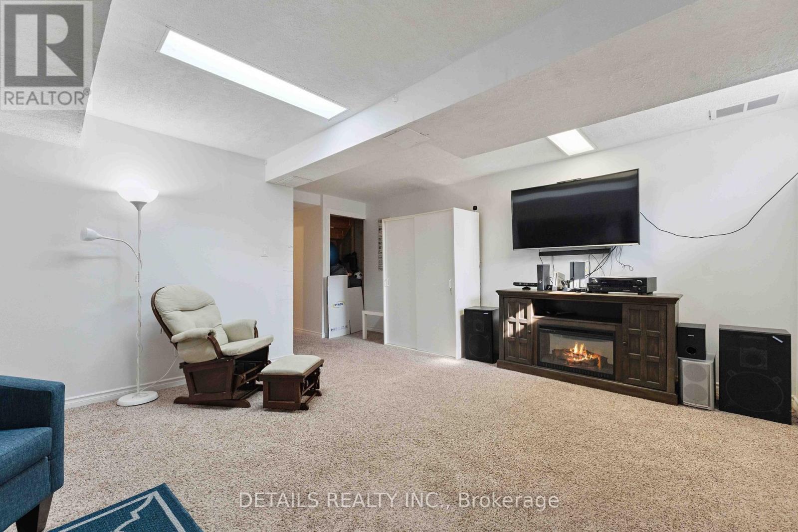 1537 Briarfield Crescent