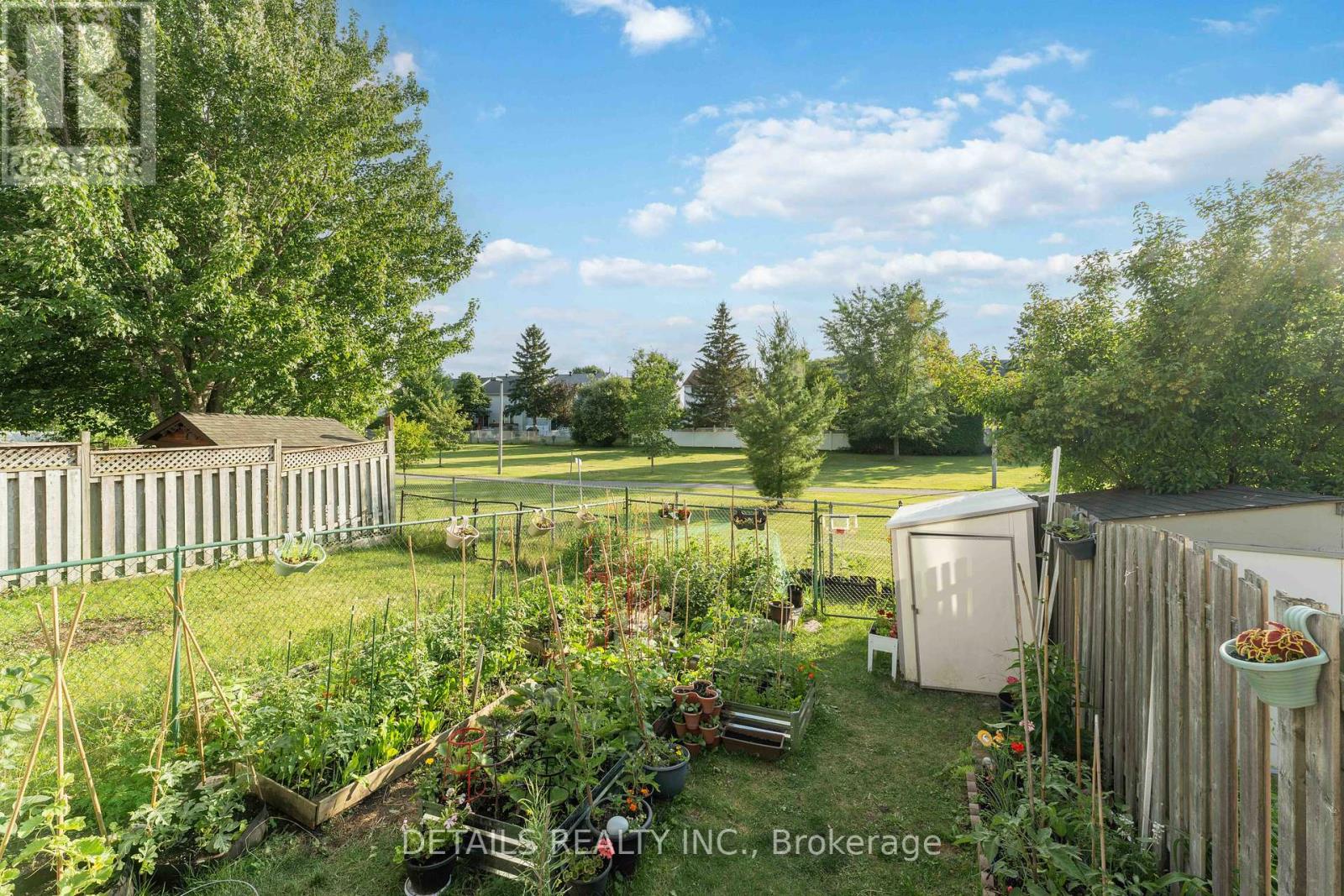 1537 Briarfield Crescent