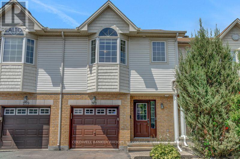 261 Rolling Meadow Crescent