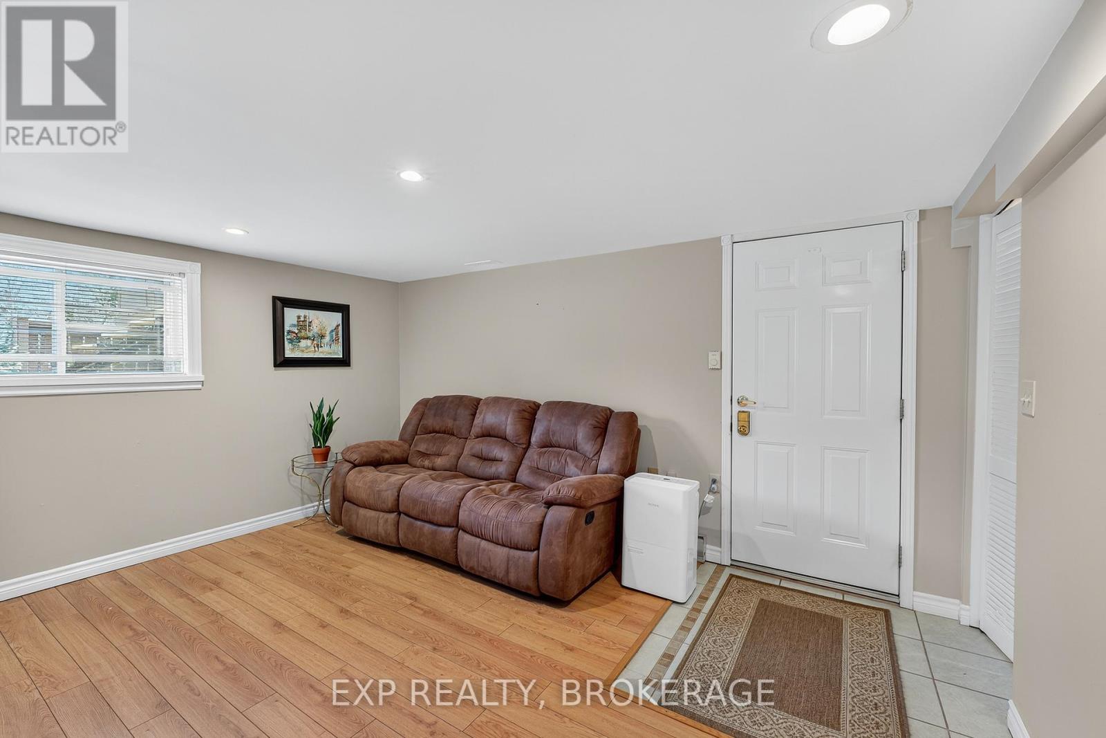 1500 Blakey's Point Road