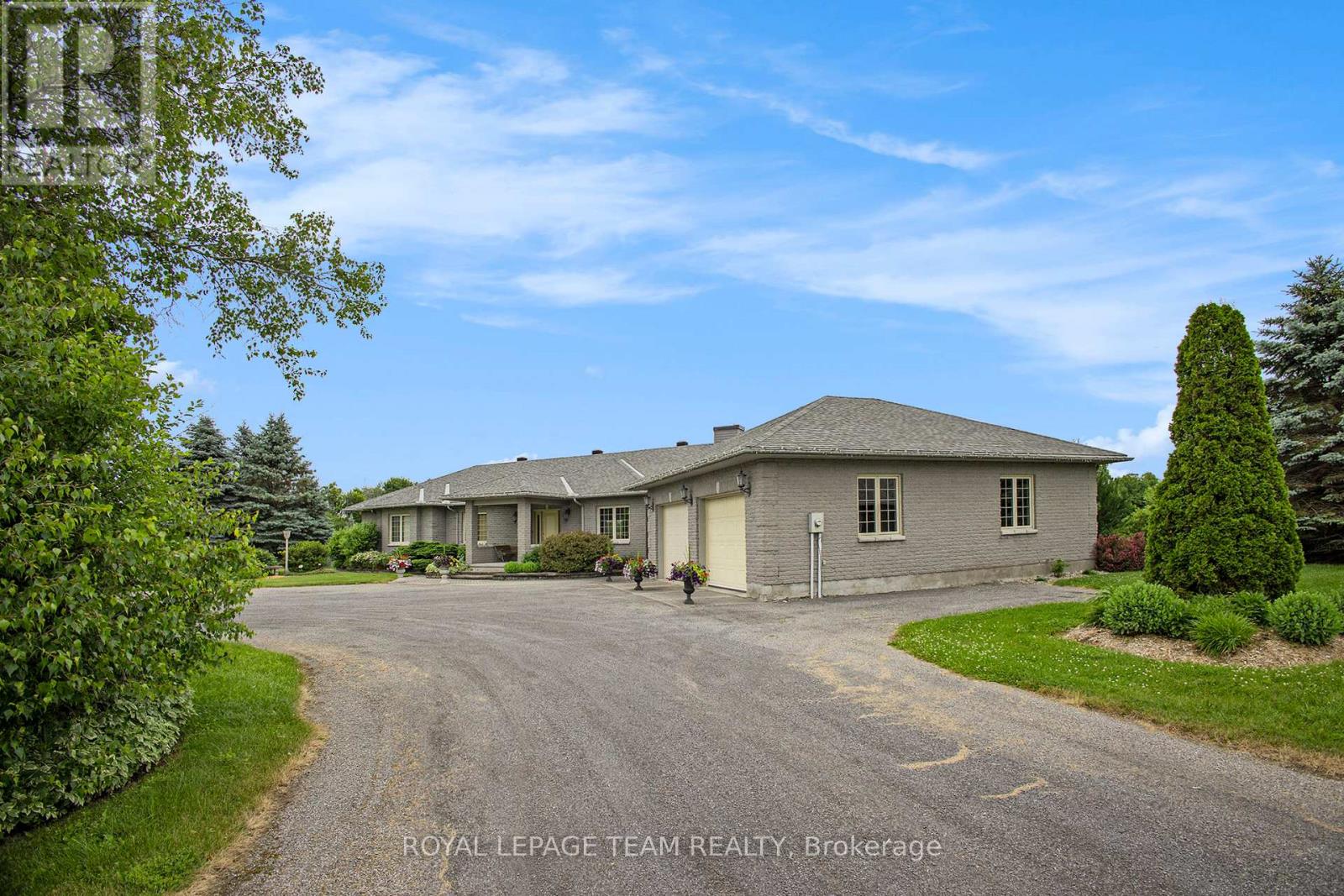 2124 Cty Rd 18 Road S