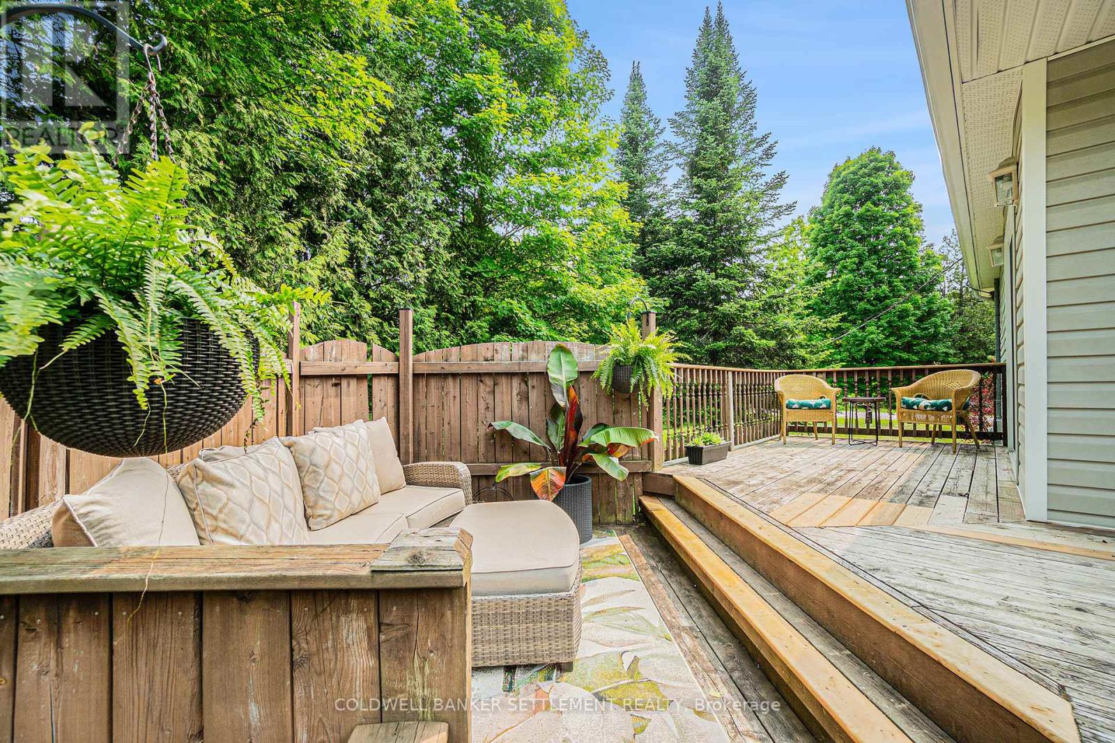 376 Churchill Road