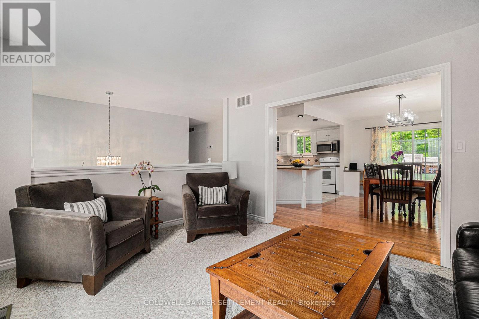 376 Churchill Road