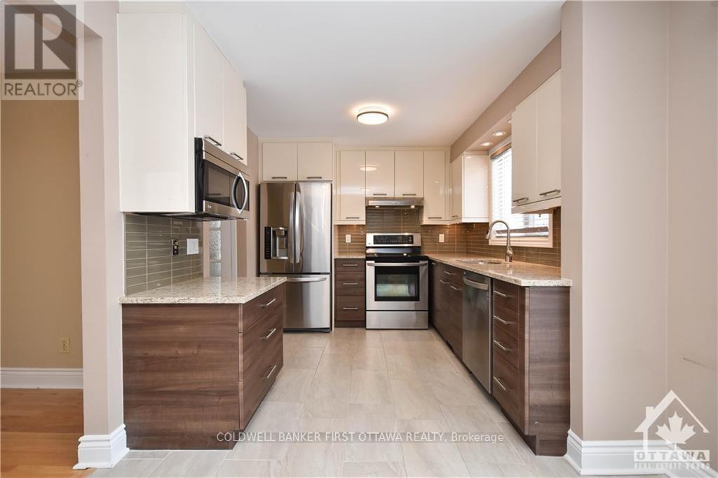 1883 Des Prairies Avenue