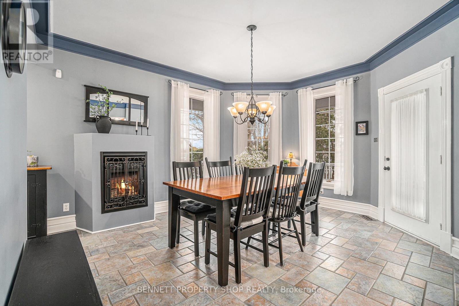 22 Ashwood Crescent