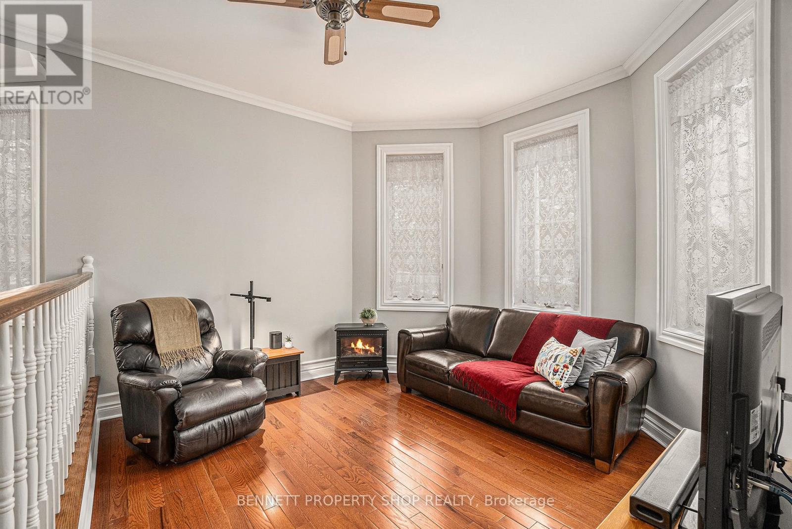 22 Ashwood Crescent