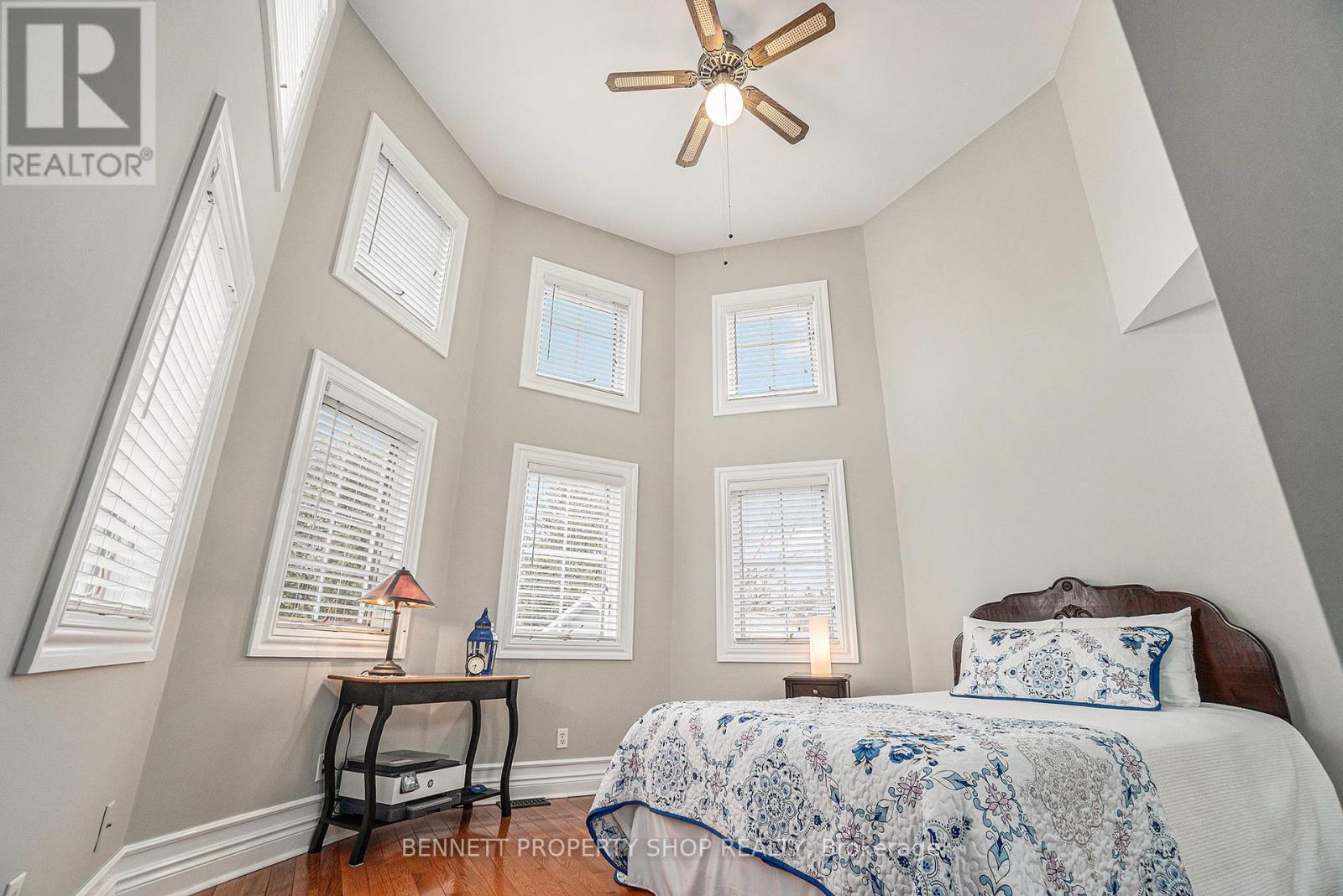 22 Ashwood Crescent