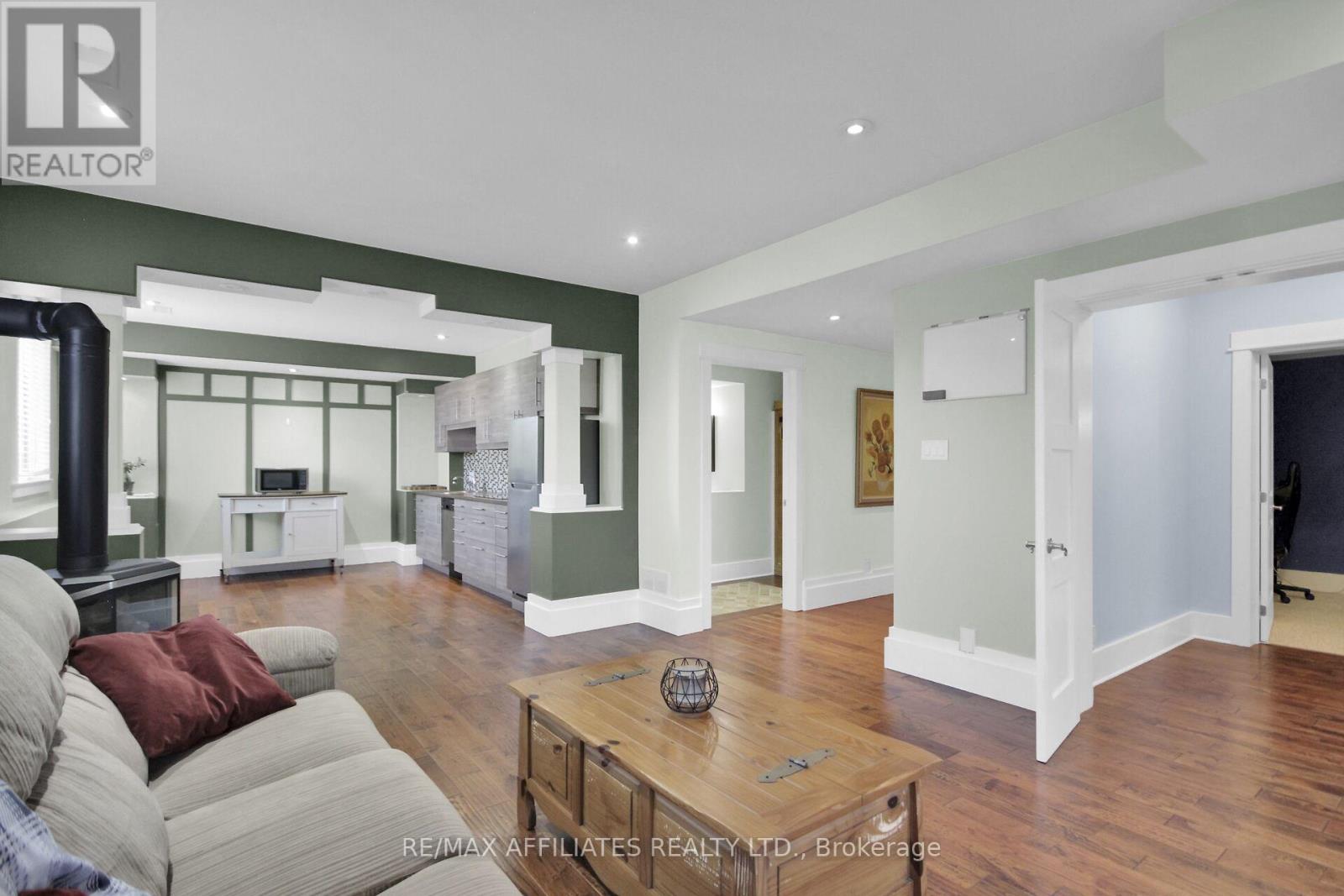 500 Bradbury Court