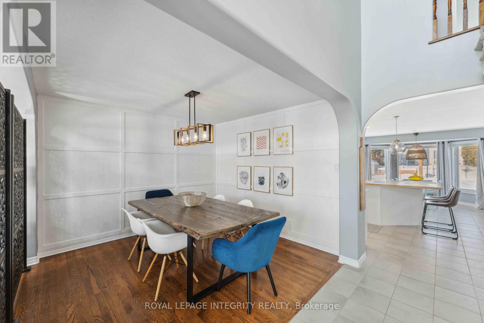 4 Bracewood Way