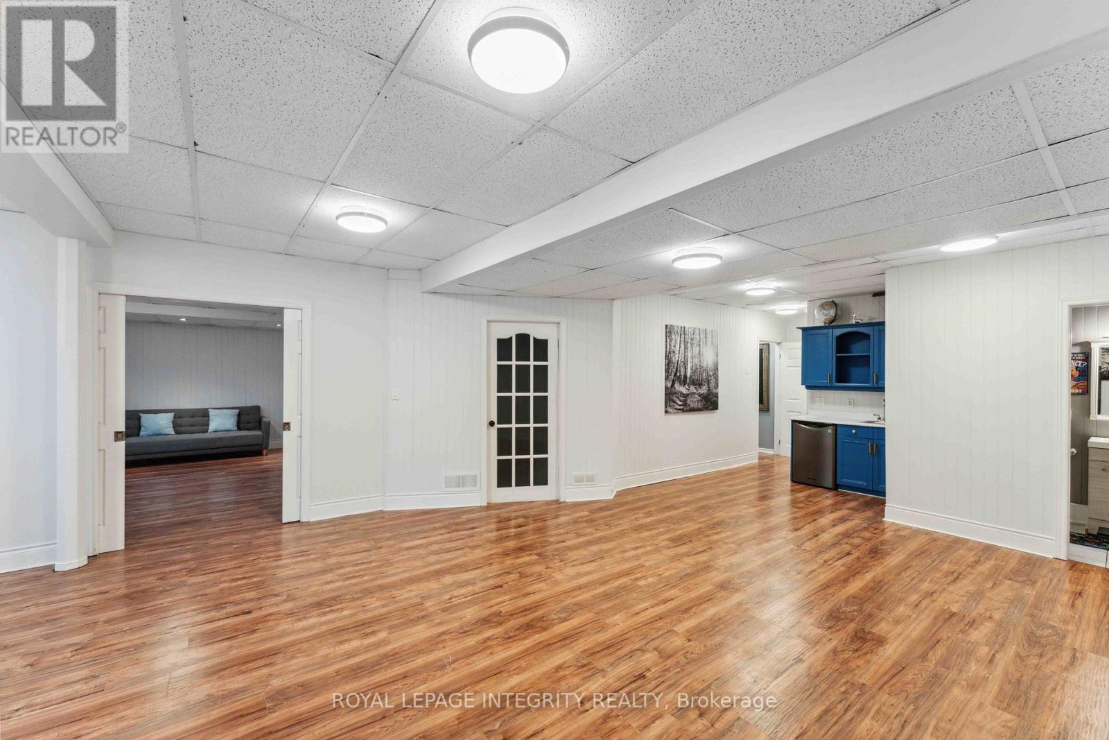 4 Bracewood Way