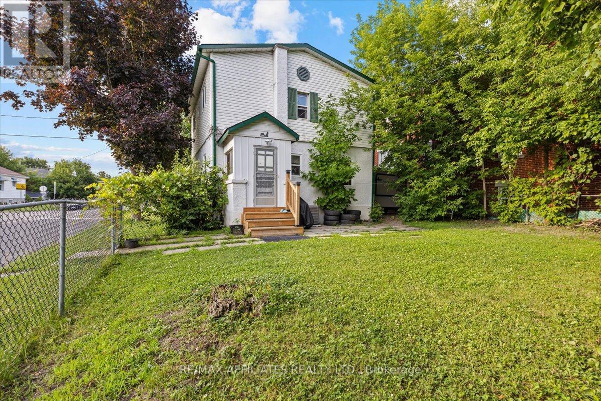 310 Shakespeare Street