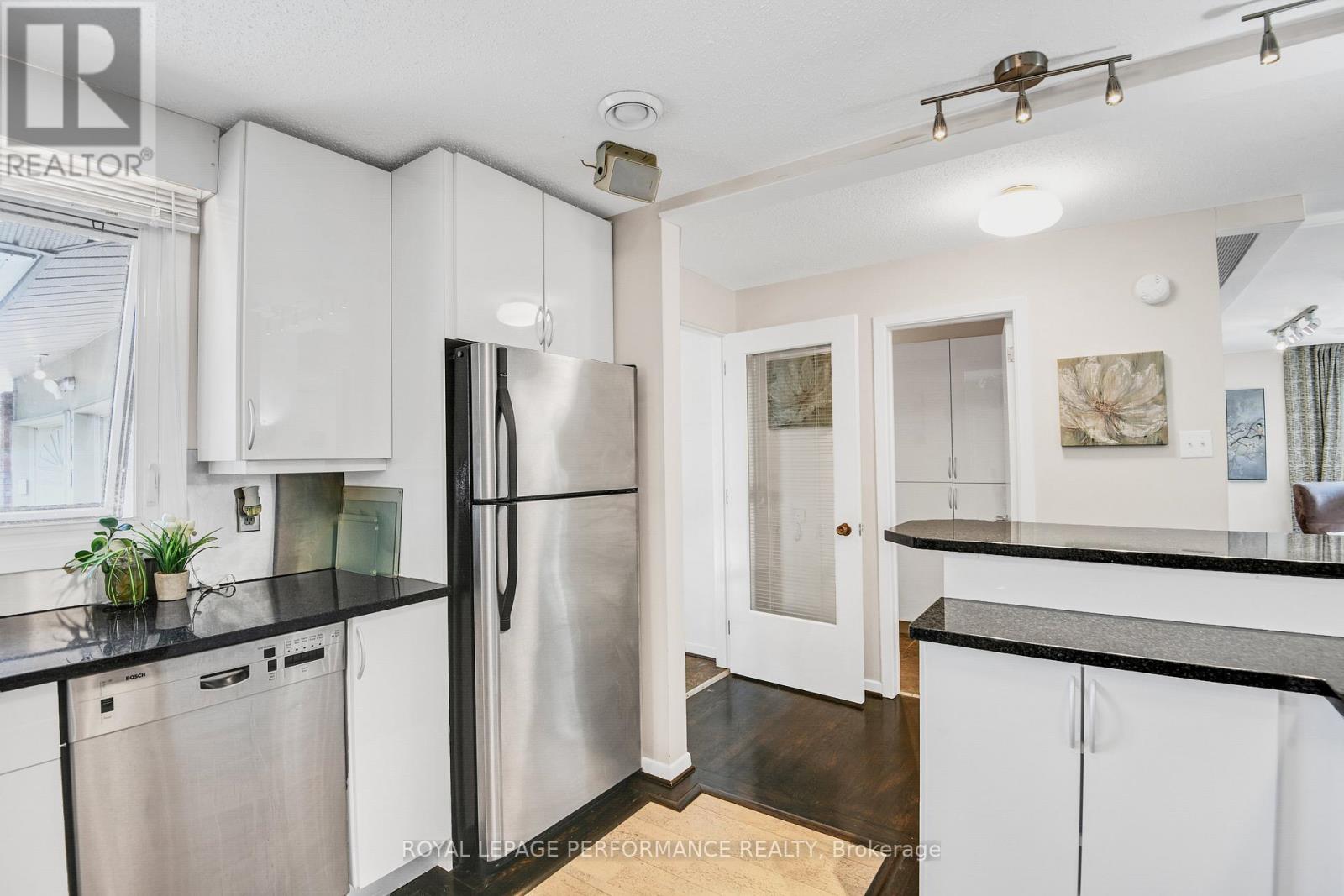 106 Queensline Drive