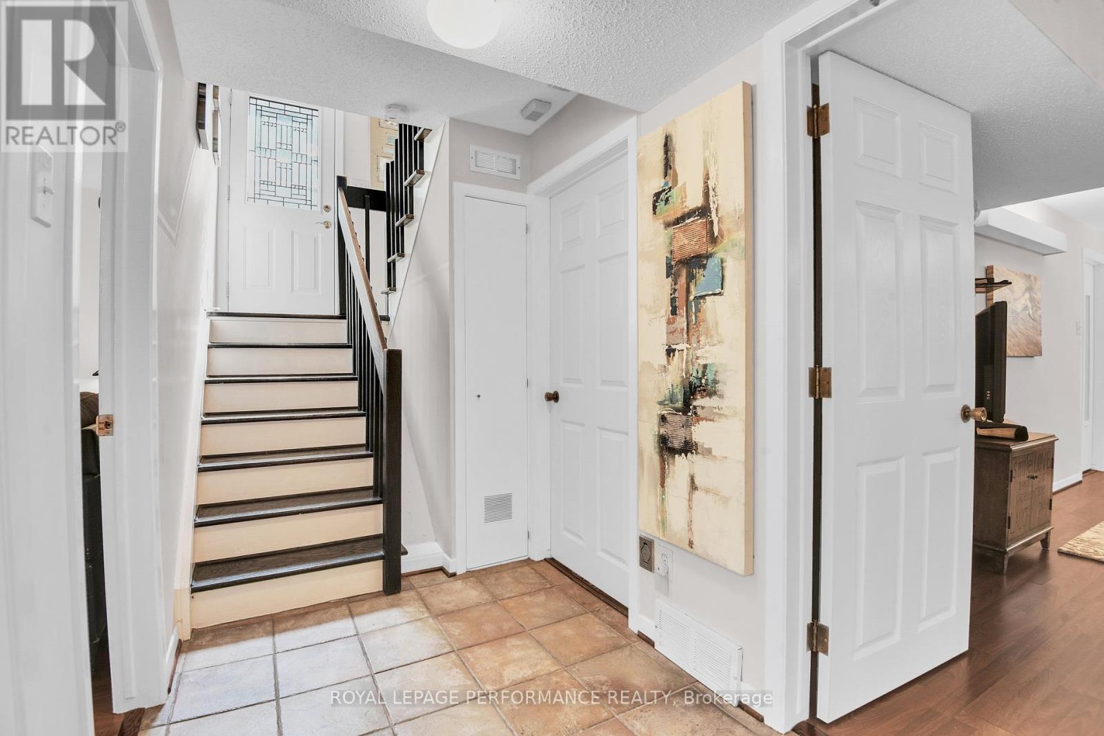 106 Queensline Drive