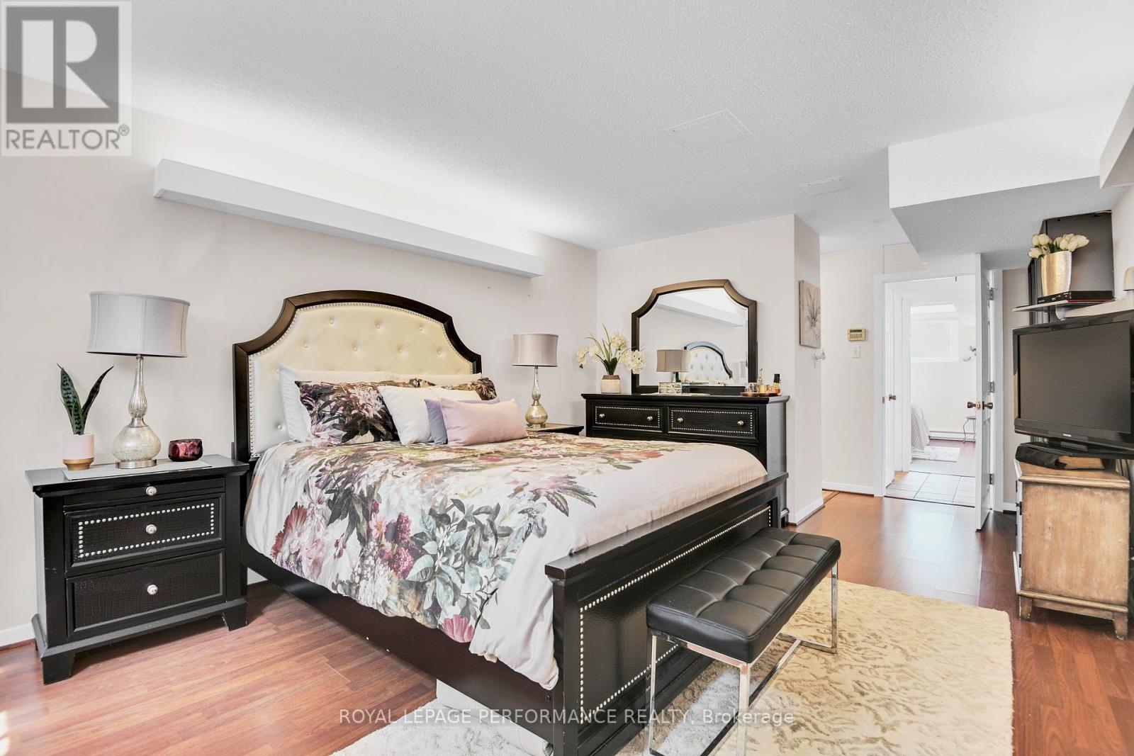 106 Queensline Drive