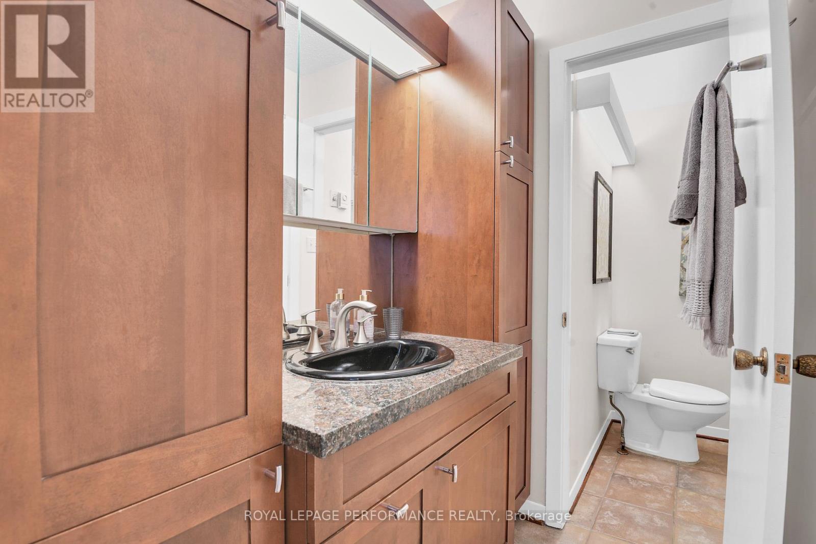 106 Queensline Drive