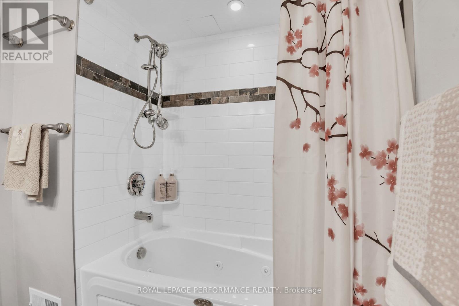 106 Queensline Drive