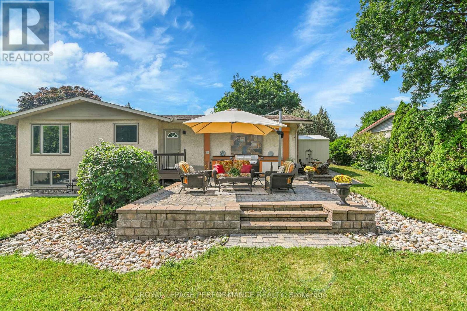 106 Queensline Drive