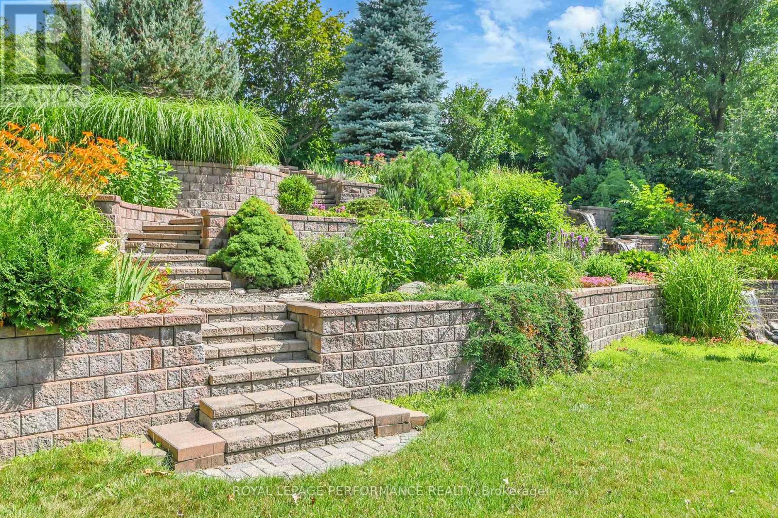 106 Queensline Drive