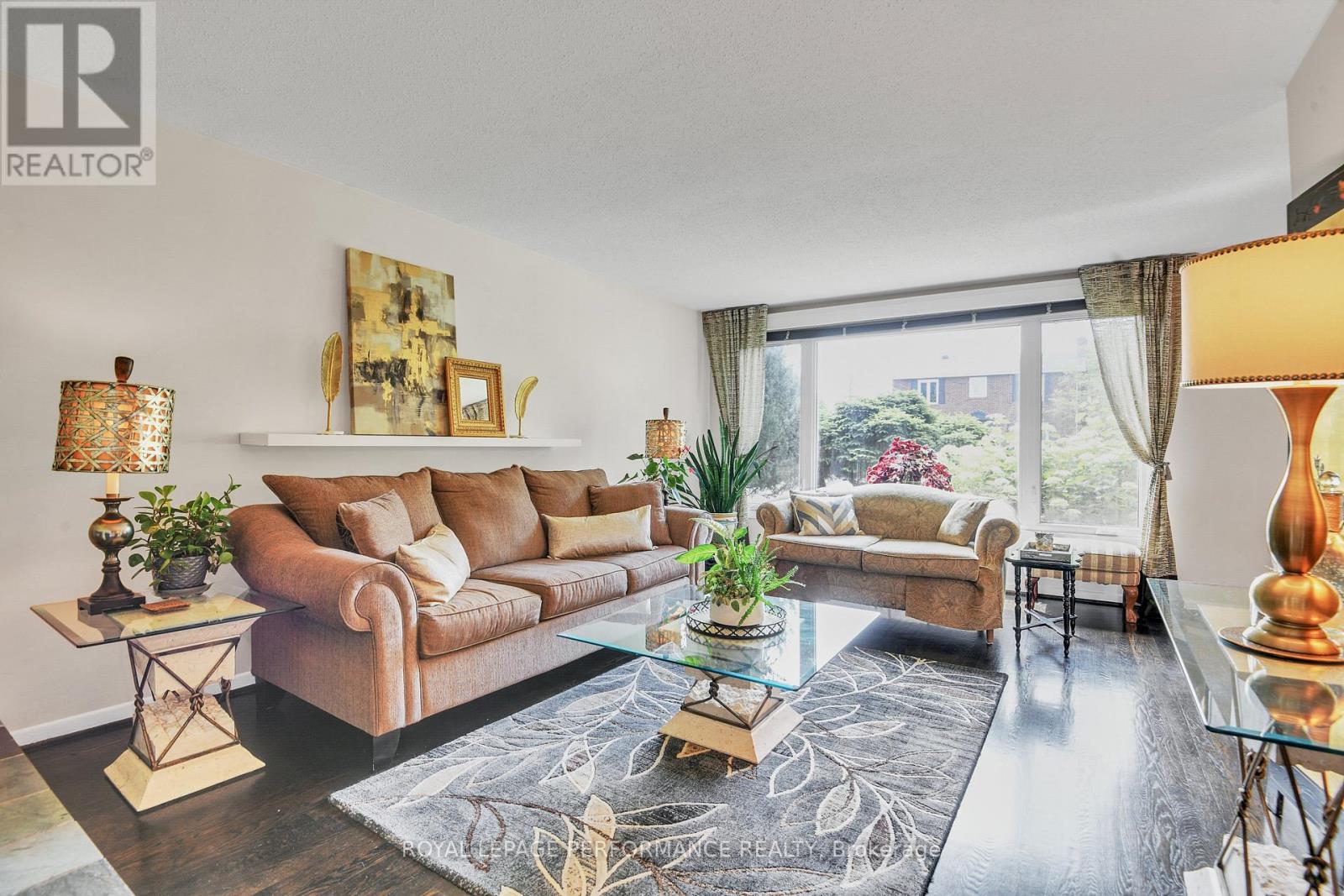 106 Queensline Drive