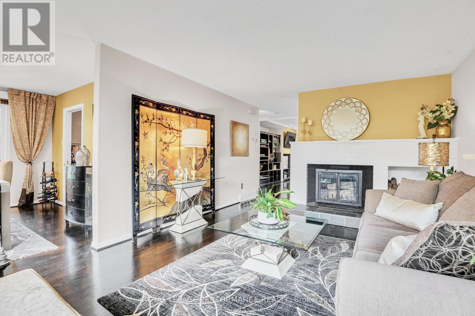 106 Queensline Drive