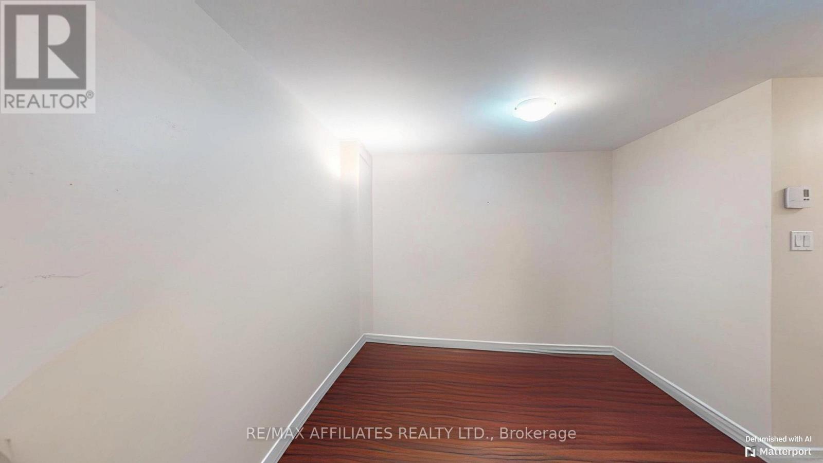 11 - 76 Compata Way S