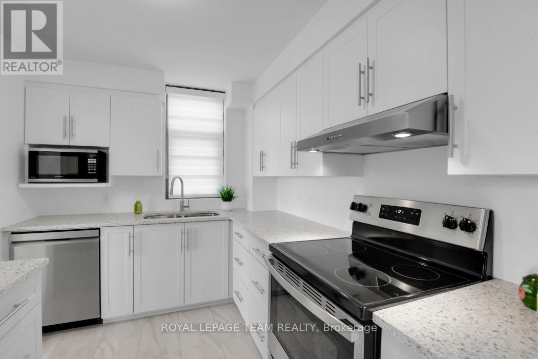 904 - 2871 Richmond Road