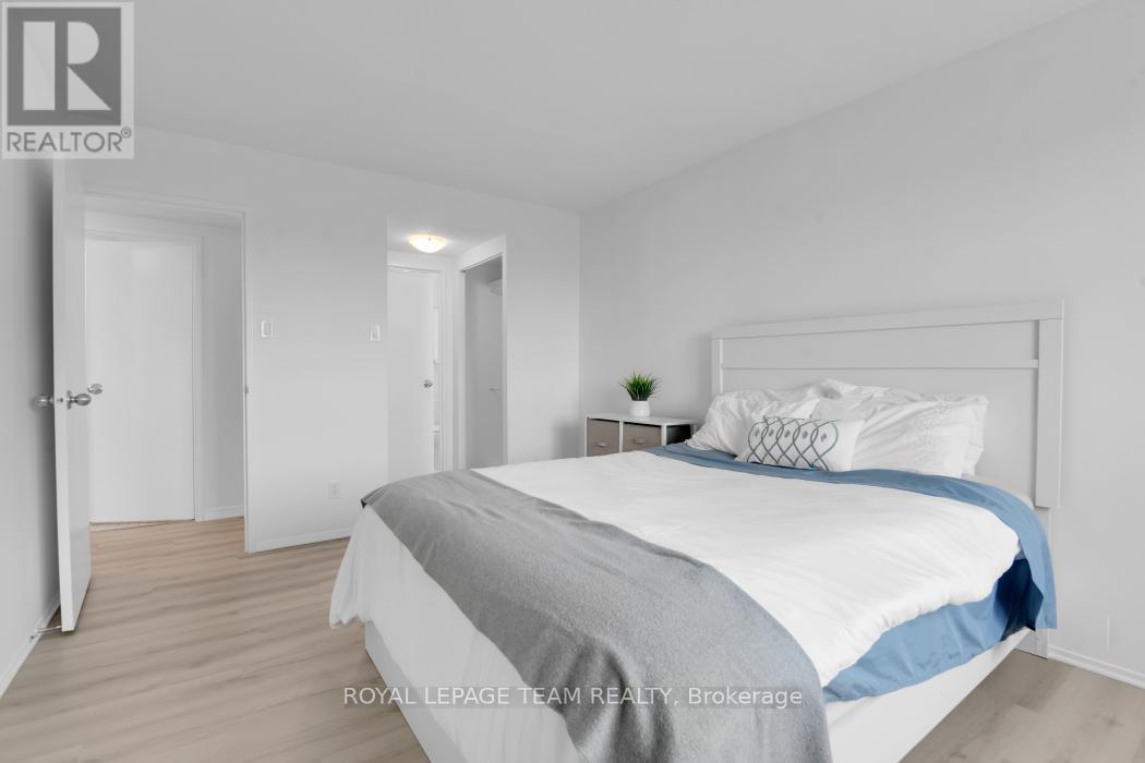904 - 2871 Richmond Road