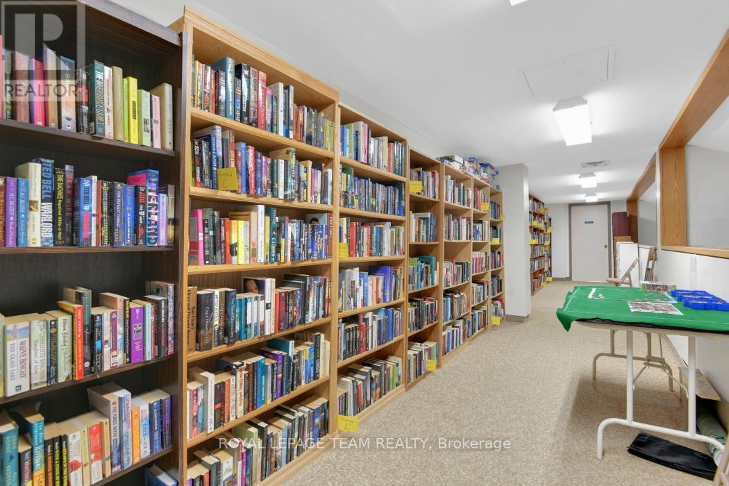 904 - 2871 Richmond Road