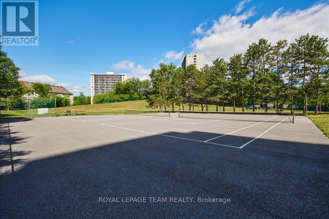 904 - 2871 Richmond Road