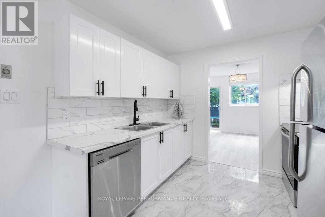 1416 Caravel Crescent