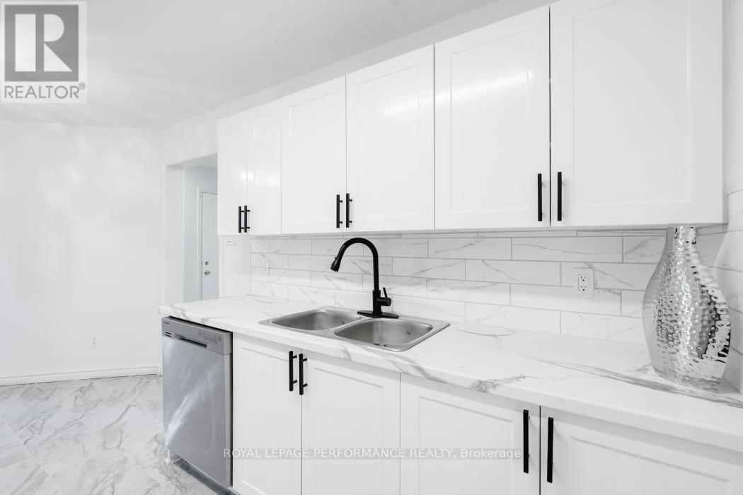1416 Caravel Crescent