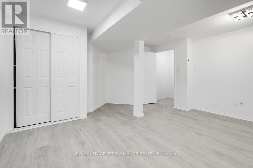 1416 Caravel Crescent