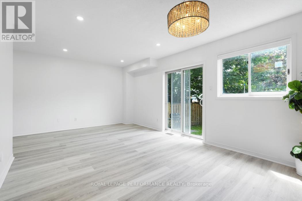 1416 Caravel Crescent