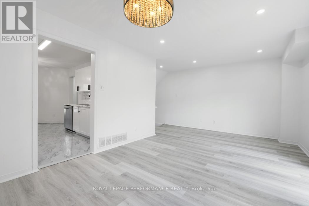 1416 Caravel Crescent