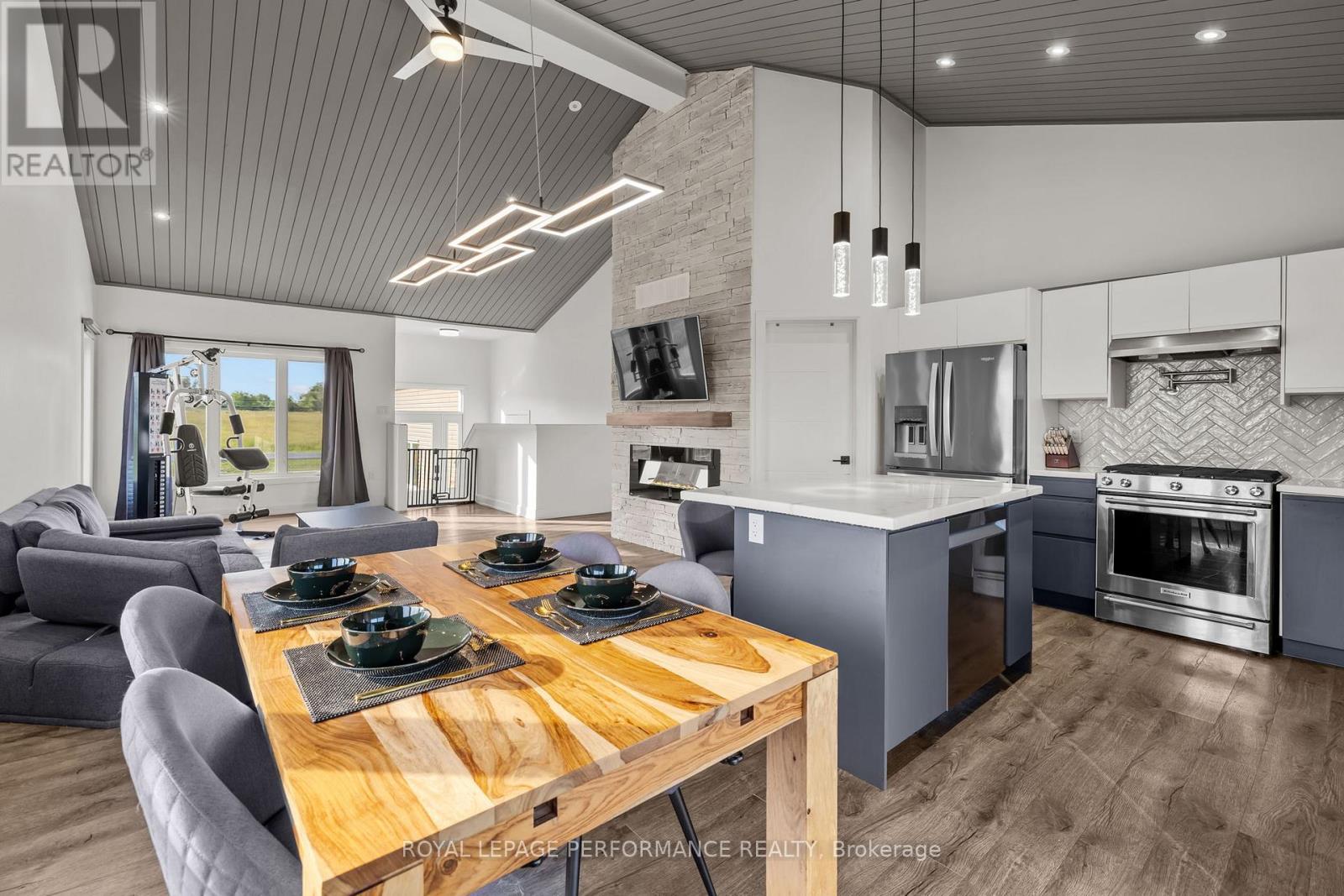3348 Bureau Road