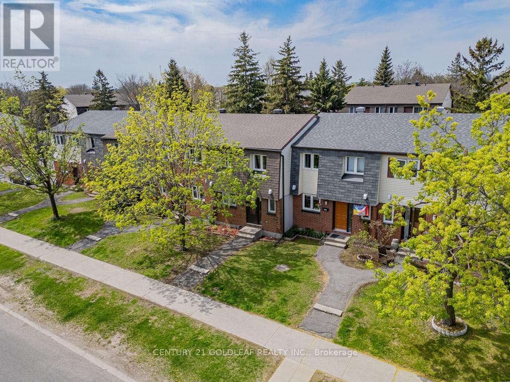 1342 Cedarcroft Crescent