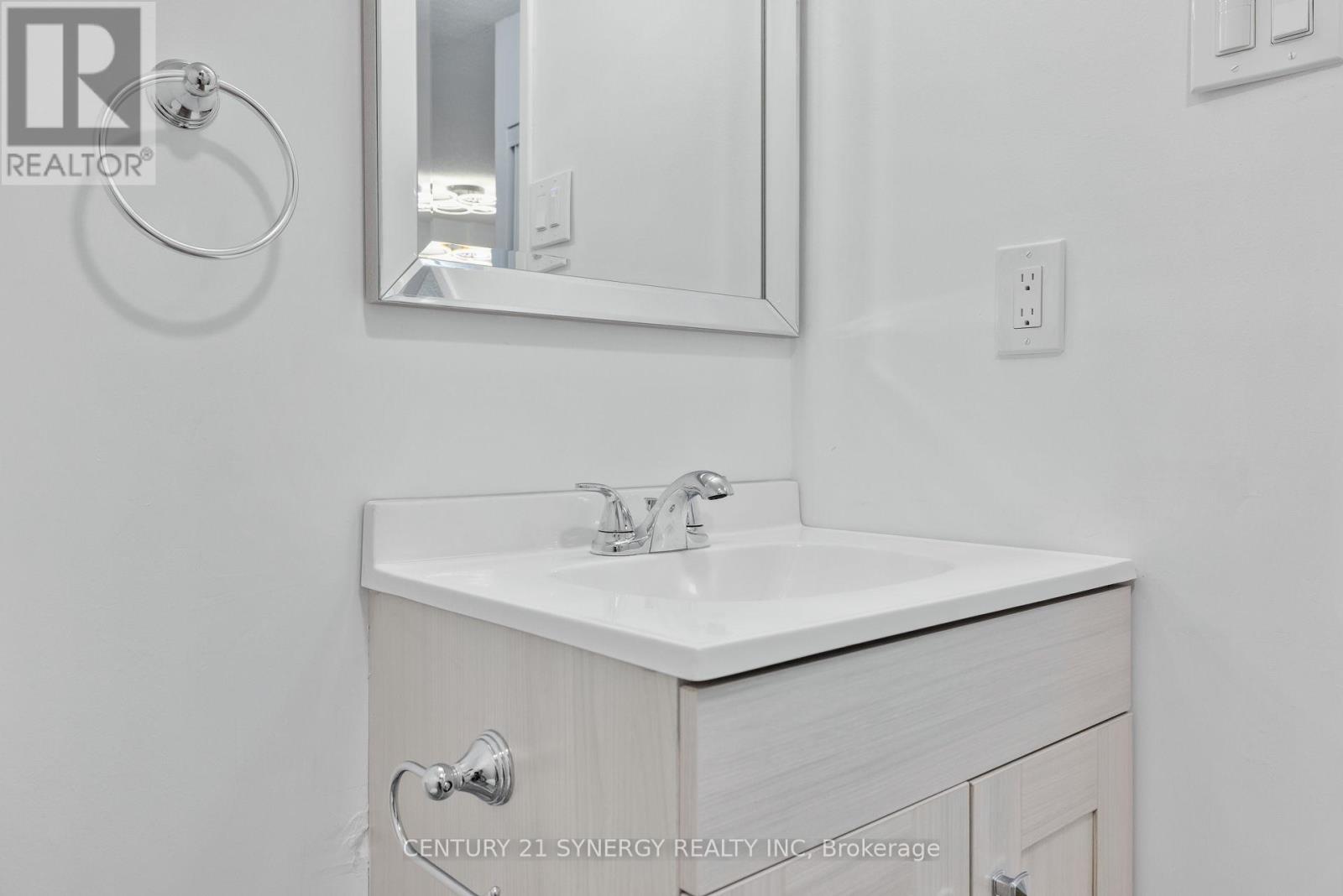 1410 - 2020 Jasmine Crescent