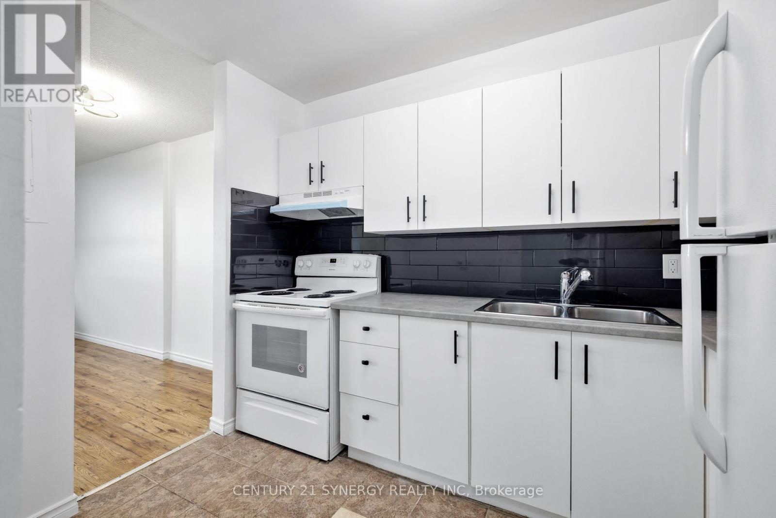 1410 - 2020 Jasmine Crescent