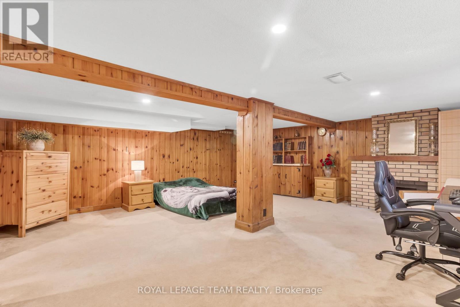 1916 Alta Vista Drive