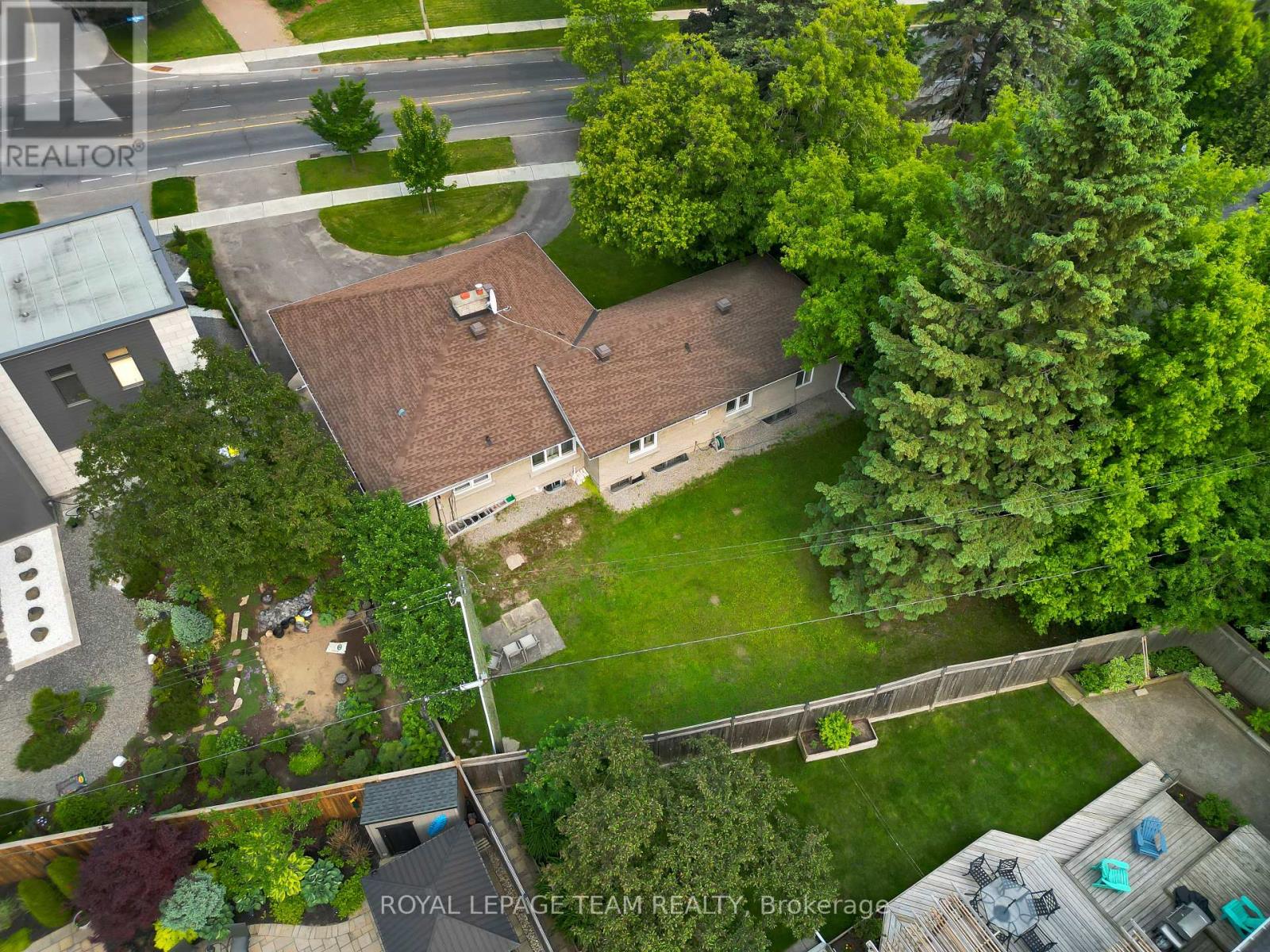 1916 Alta Vista Drive