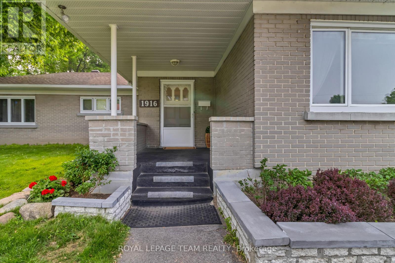 1916 Alta Vista Drive