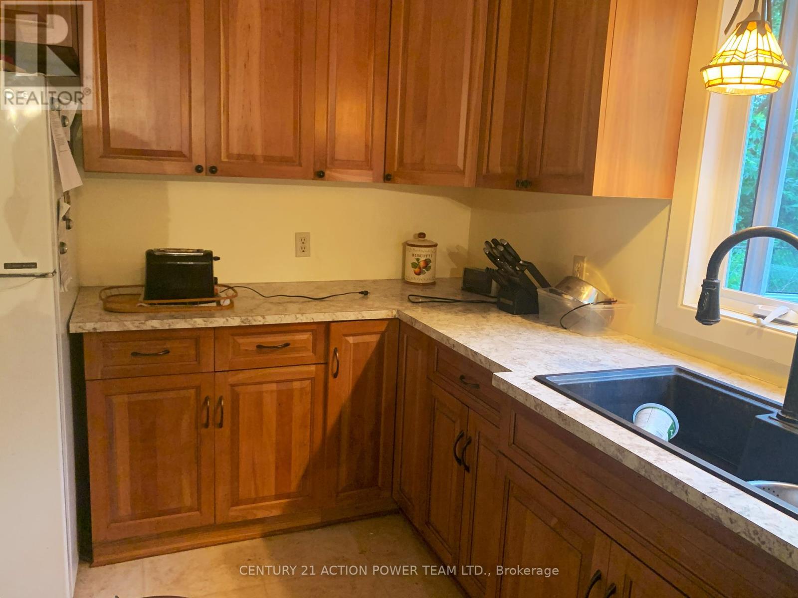 5658 Marlene Cr Crescent