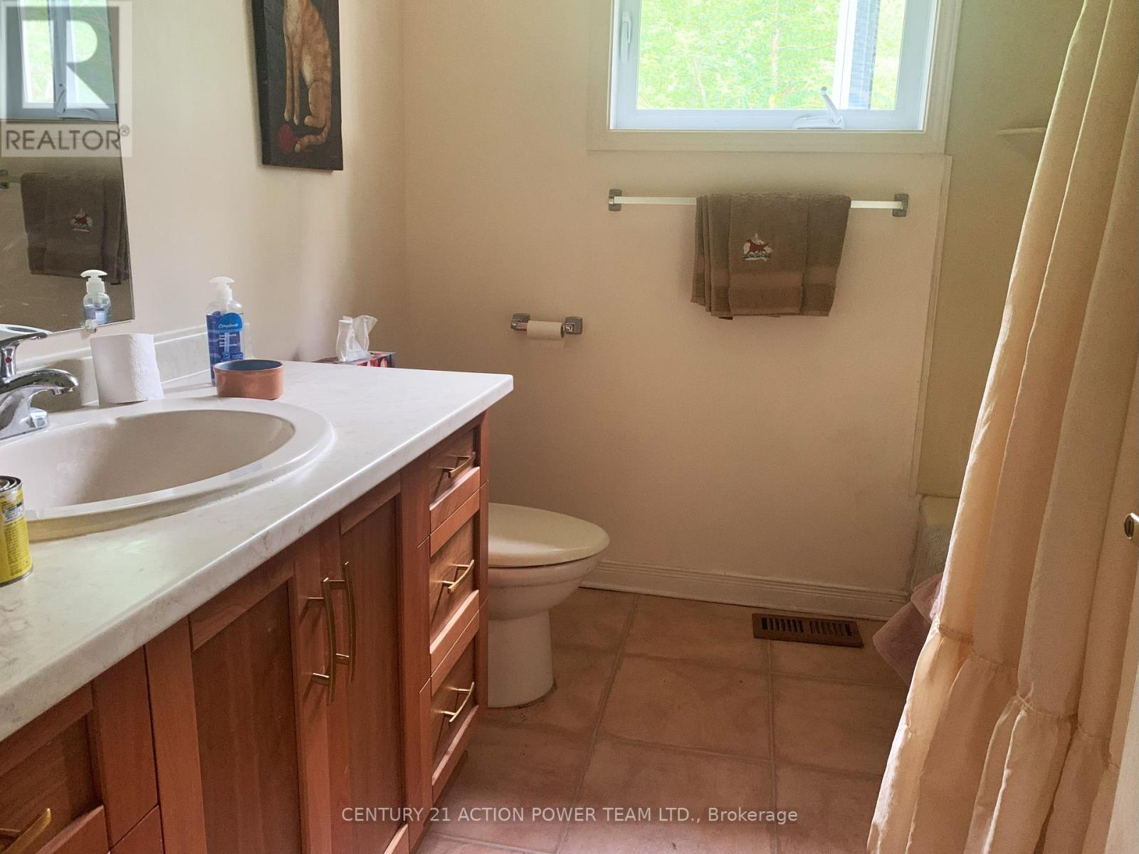 5658 Marlene Cr Crescent