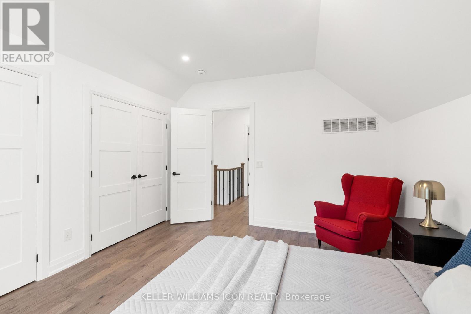 320 Hillcrest Road