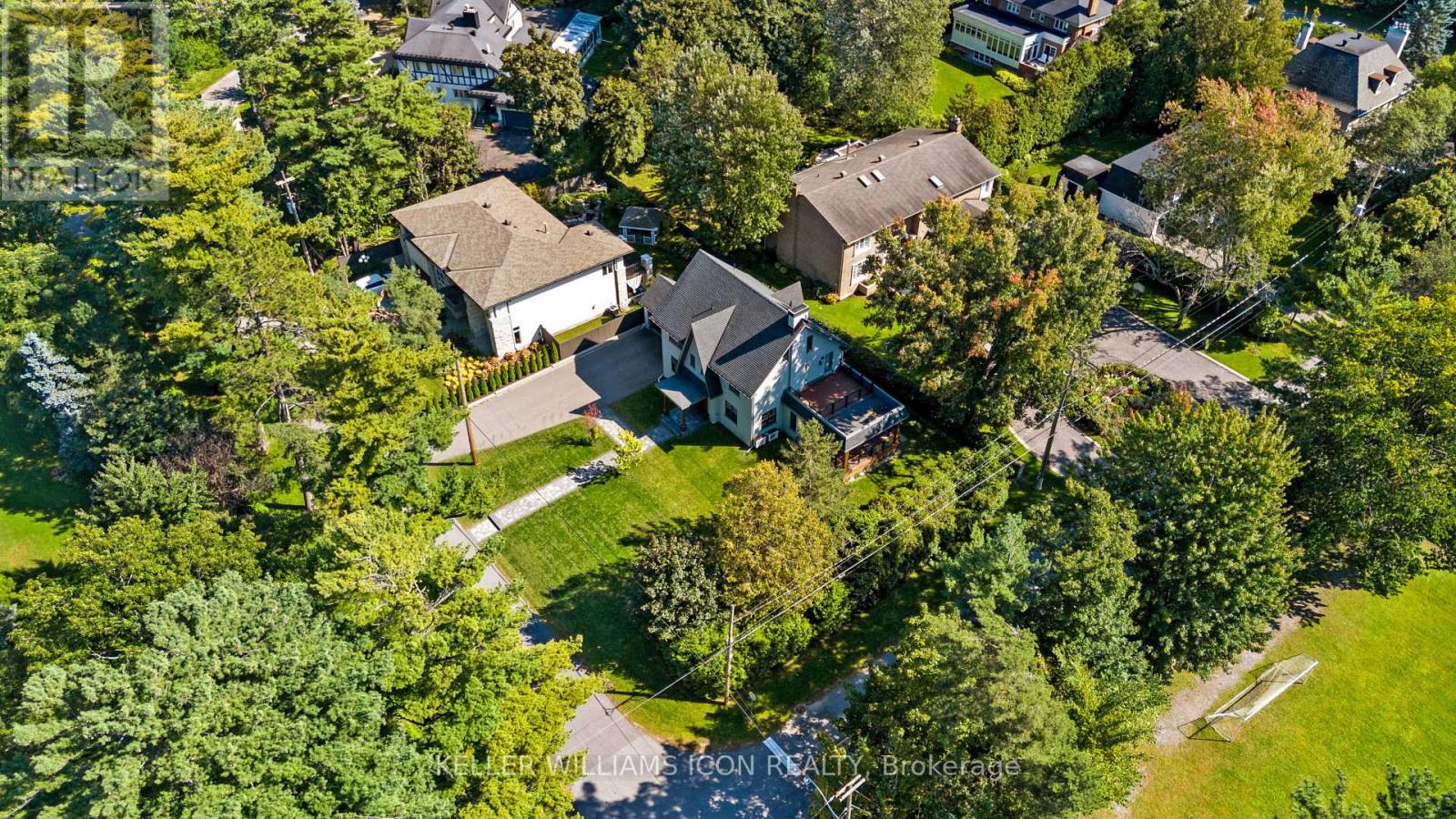 320 Hillcrest Road